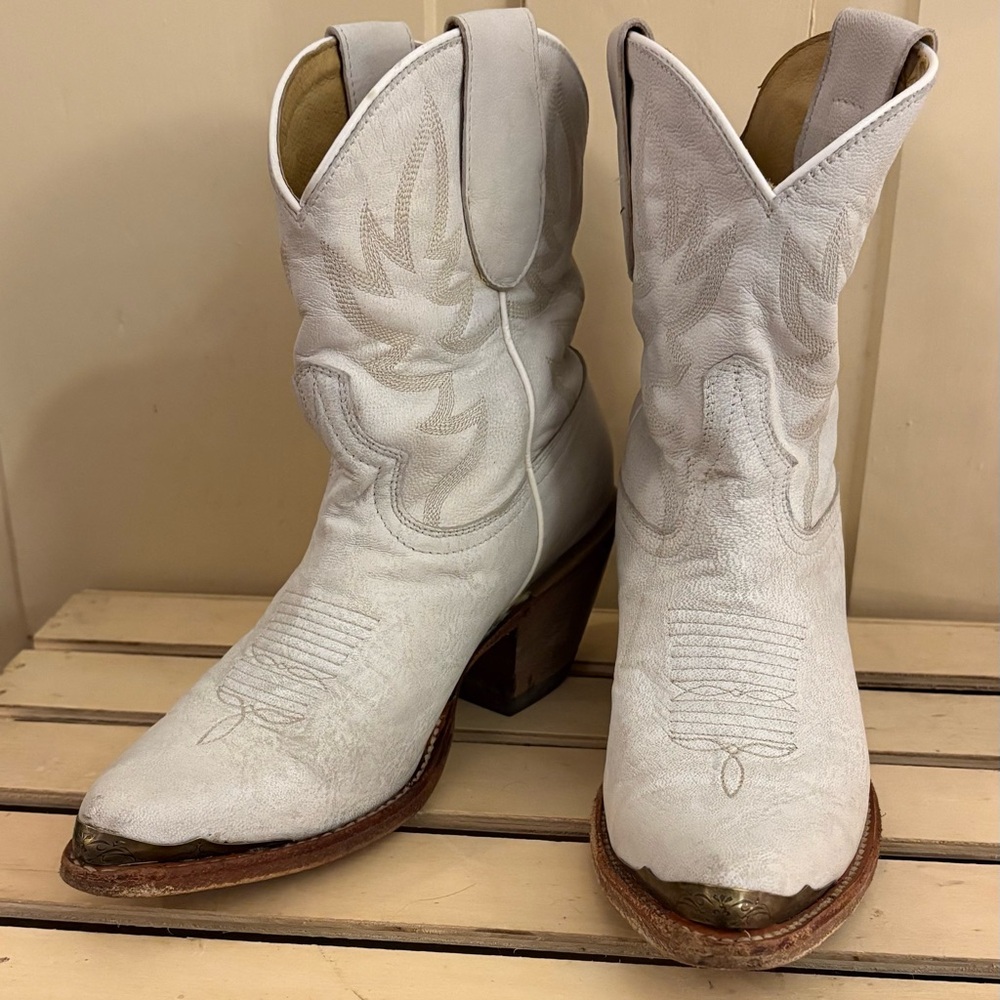 IDYLLWIND WOMEN'S WHEELS WESTERN BOOTIES - ROUND TOE